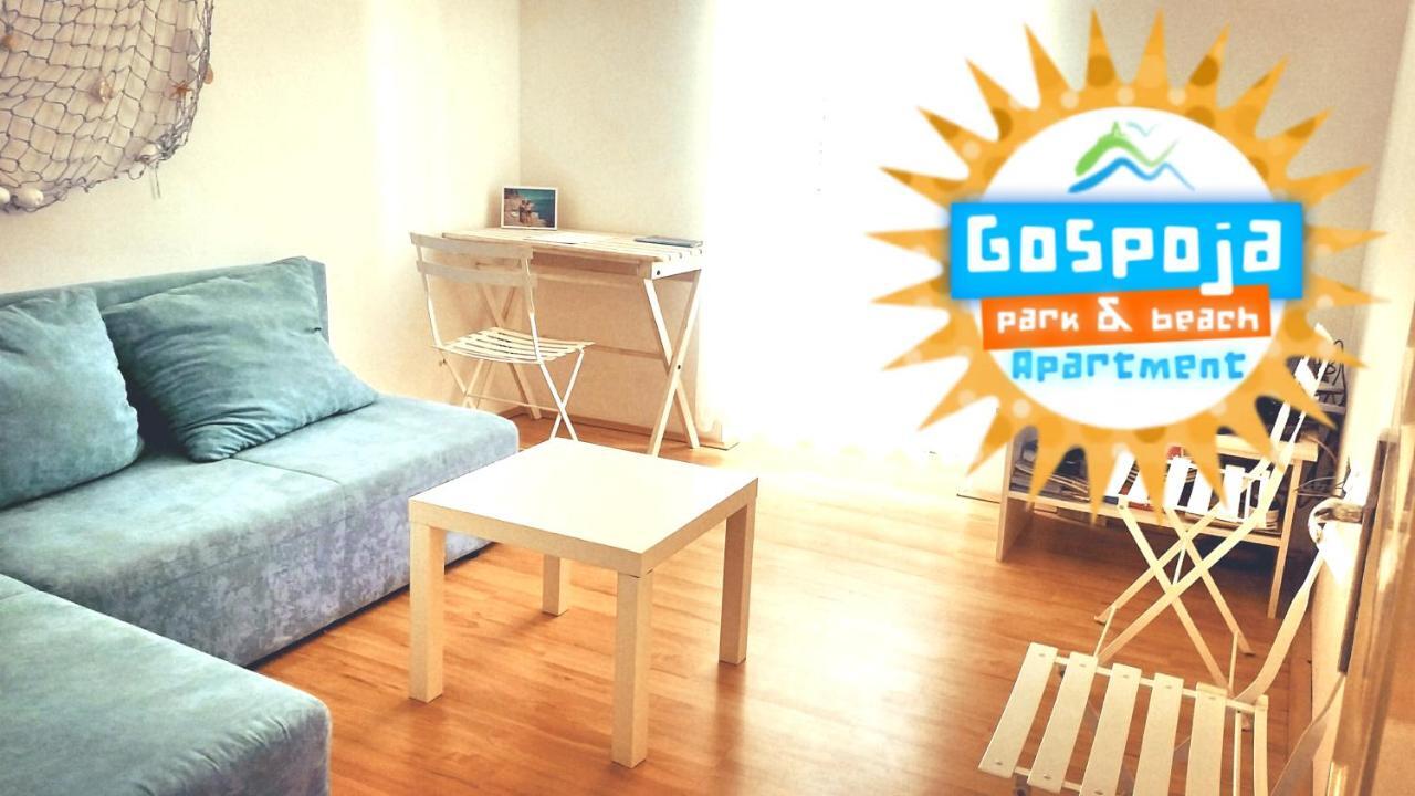 Gospoja Park & Beach Apartment Vrbnik Extérieur photo